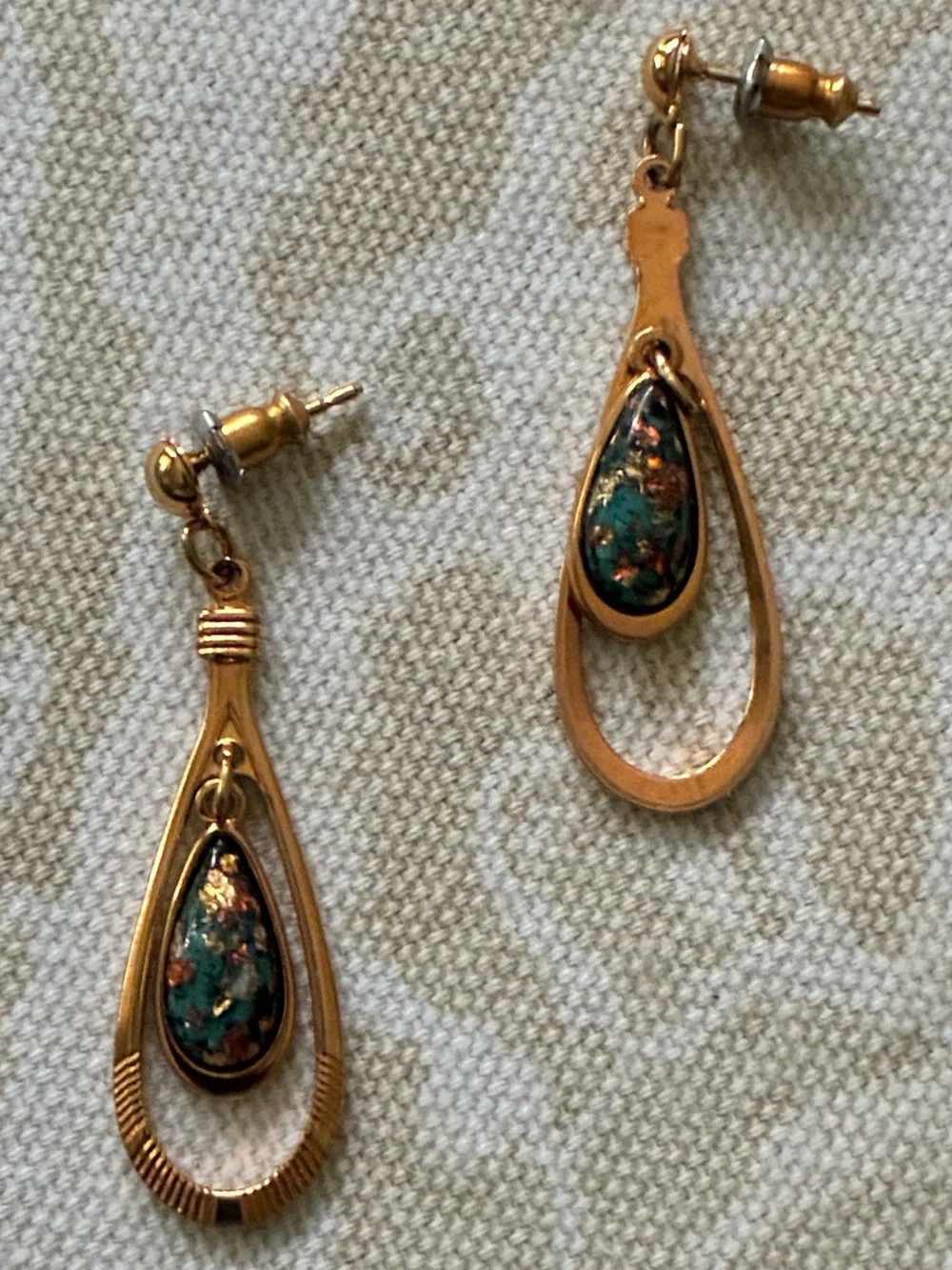 Silver Fetish Rainbow Flake Earrings Teardrop Gold Plated Boho Stud